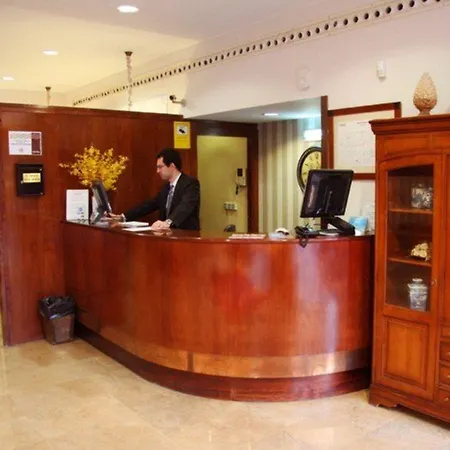 Oriente מלון סרגוסה